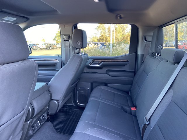 Used 2023 Chevrolet Silverado 1500 LT w/ Z71 Off-Road Package AWD/4WD image 17