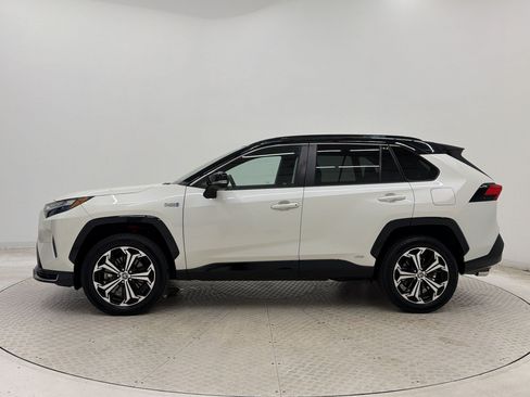 Used 2022 Toyota RAV4 XSE w/ Weather Package AWD/4WD image 2