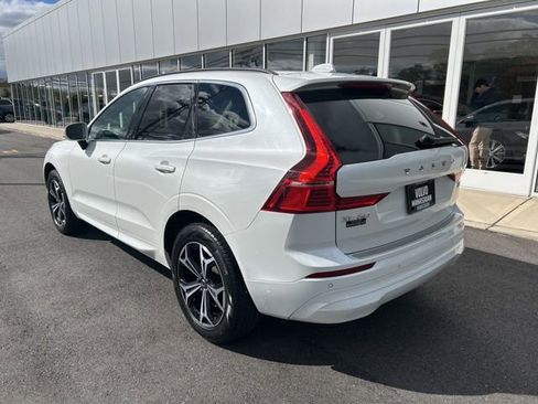 Certified 2022 Volvo XC60 B5 Momentum w/ Climate Package image 3