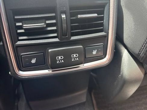 Used 2024 Subaru Forester Touring AWD/4WD image 36