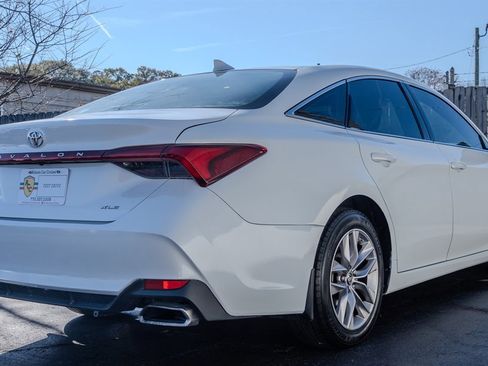 Used 2020 Toyota Avalon XLE image 5