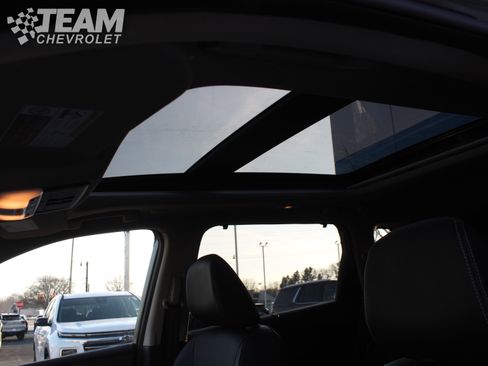 Used 2023 Nissan Rogue SL w/ SL Premium Package image 12