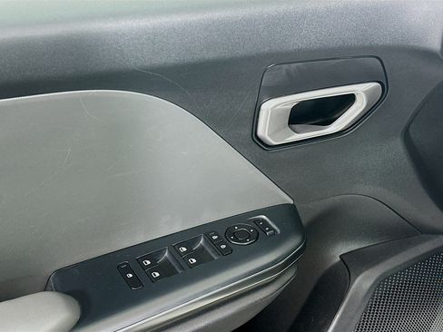 Used 2025 Kia K4 FWD image 15
