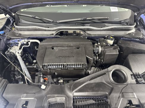 Certified 2023 Honda Pilot Touring image 9