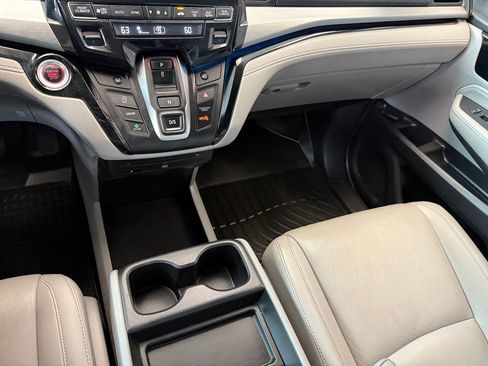 Used 2022 Honda Odyssey Touring image 21