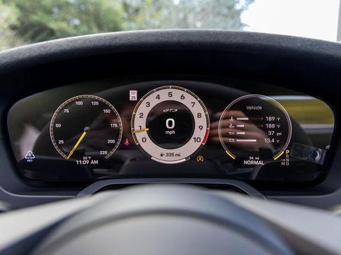 Certified 2026 Porsche 911 GT3 RWD image 39