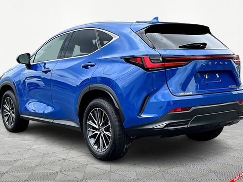 Used 2025 Lexus NX 250 FWD image 4