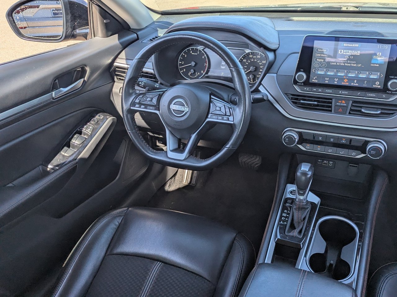 Used 2025 Nissan Altima 2.5 SR FWD image 15
