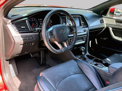 Used 2018 Hyundai Sonata Limited FWD image 17
