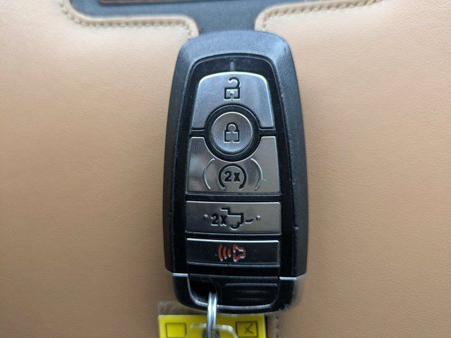 Used 2024 Ford F350 Platinum w/ FX4 Off-Road Package AWD/4WD image 30