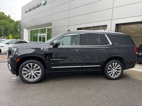 Used 2022 GMC Yukon Denali AWD/4WD image 8