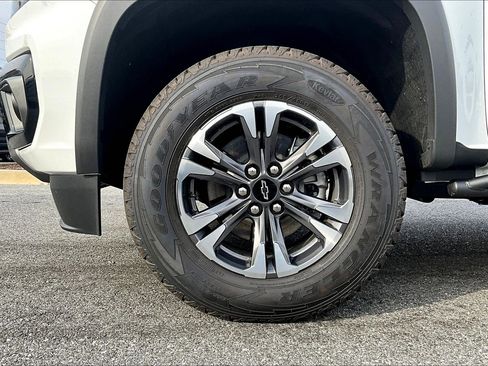 Used 2021 Chevrolet Colorado Z71 image 9