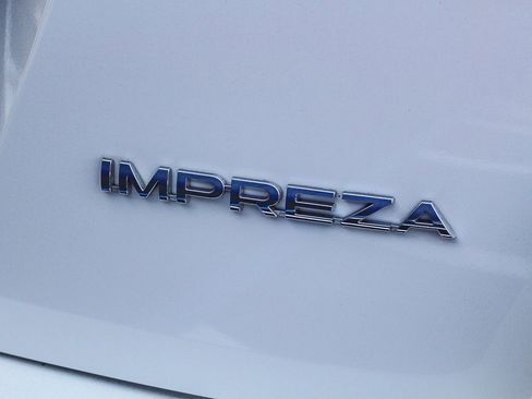 Used 2023 Subaru Impreza 2.0i image 8