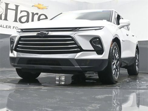 Certified 2023 Chevrolet Blazer Premier w/ Driver Confidence II Package image 4