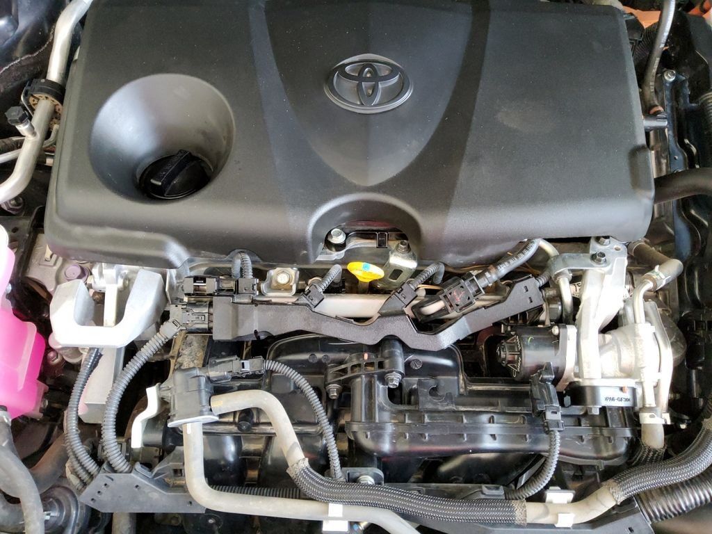 Used 2019 Toyota RAV4 XSE w/ XSE Weather Package AWD/4WD image 21