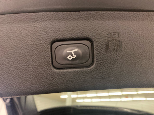 Used 2024 Ford Edge SEL w/ Convenience Package AWD/4WD image 11