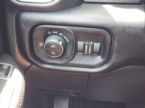 Used 2024 RAM 2500 Laramie AWD/4WD image 22