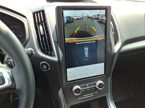 Certified 2024 Ford Edge Titanium w/ Equipment Group 301A AWD/4WD image 23