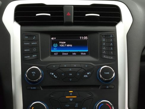 Used 2014 Ford Fusion SE image 21