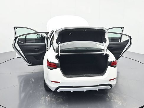 Used 2024 Nissan Sentra SV FWD image 45
