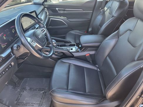 Certified 2025 Kia Telluride S image 11