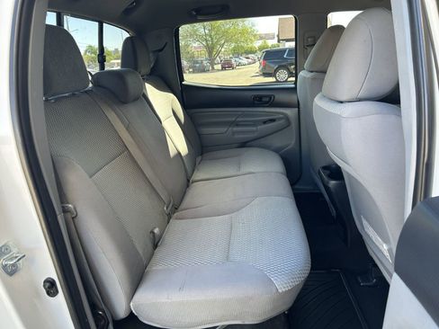 Used 2013 Toyota Tacoma PreRunner w/ SR5 Pkg image 13