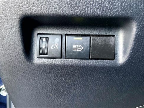 Used 2024 Toyota RAV4 XLE image 32