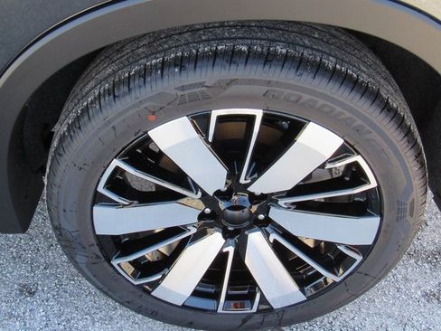 New 2025 Mitsubishi Outlander SE image 8