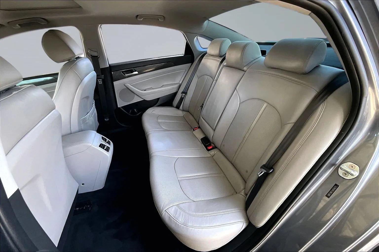 Used 2018 Hyundai Sonata Limited FWD image 19