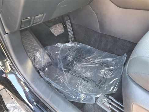 Used 2024 Toyota RAV4 XLE image 36