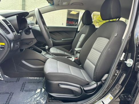 Used 2016 Kia Forte LX image 14