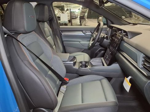 New 2026 GMC Terrain AT4 w/ Technology Package II AWD/4WD image 6