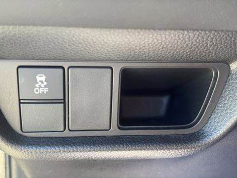 Used 2024 Honda HR-V LX image 14