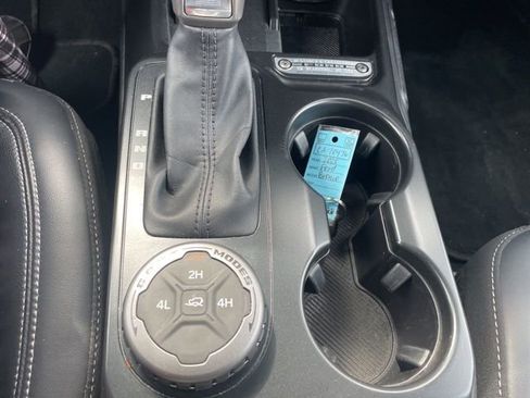 Used 2025 Ford Bronco Outer Banks AWD/4WD image 30