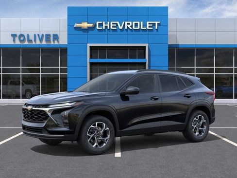 New 2026 Chevrolet Trax LT FWD image 2