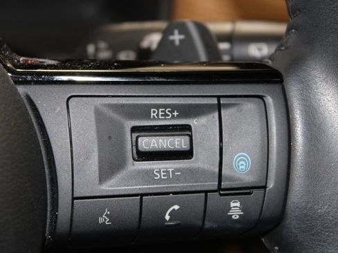 Used 2023 Nissan Rogue Platinum w/ Platinum Premium Package image 23