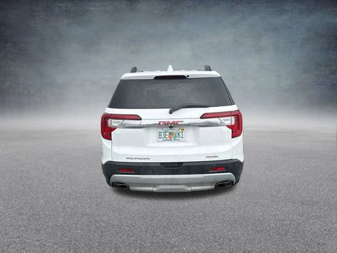Used 2023 GMC Acadia SLT image 15