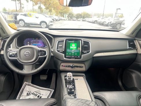 Used 2023 Volvo XC90 B6 Ultimate w/ Protection Package image 33