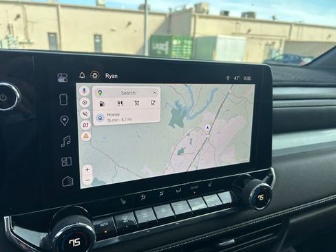 Used 2025 Chevrolet Colorado LT image 19