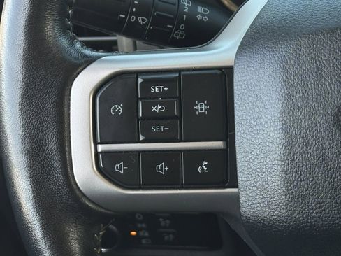 Used 2024 Ford Expedition XLT image 15