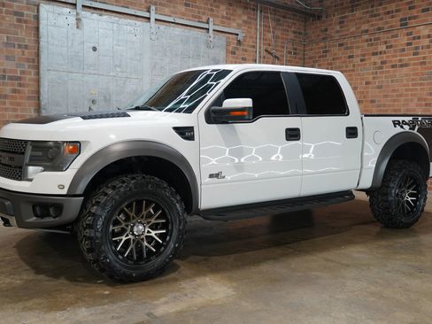 Used 2013 Ford F150 Raptor w/ Luxury Equipment Group image 11