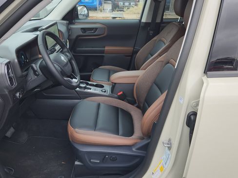 New 2025 Ford Bronco Sport Outer Banks w/ Outer Banks Tech Package+ image 23