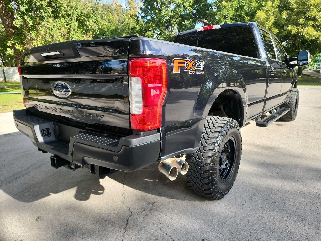 Used 2019 Ford F350 Lariat w/ Lariat Ultimate Package AWD/4WD image 11