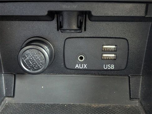 Used 2017 Subaru Outback 3.6R Limited image 24