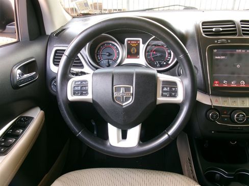Used 2018 Dodge Journey SXT w/ Safe & Sound Group FWD image 16