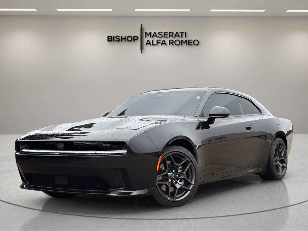 Used 2024 Dodge Charger Daytona R/T w/ Plus Group AWD/4WD image 2