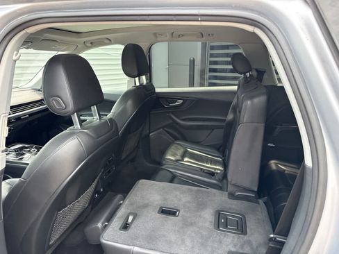 Used 2019 Audi Q7 3.0T Premium w/ Convenience Package AWD/4WD image 9