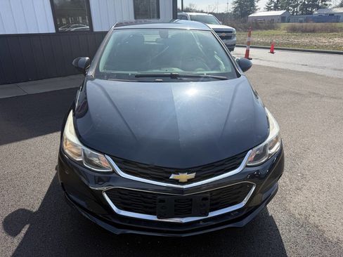 Used 2016 Chevrolet Cruze LS image 3