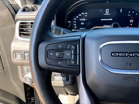 Used 2024 GMC Yukon XL Denali Ultimate AWD/4WD image 24
