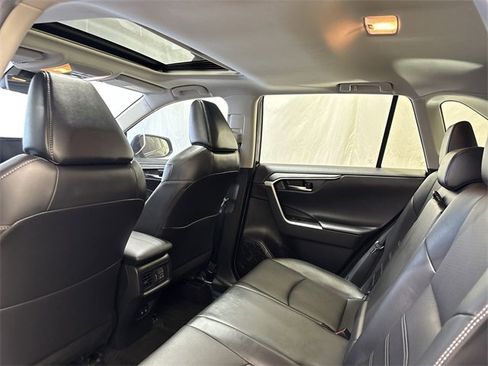 Used 2020 Toyota RAV4 Limited w/ Limited Grade Weather Package image 14